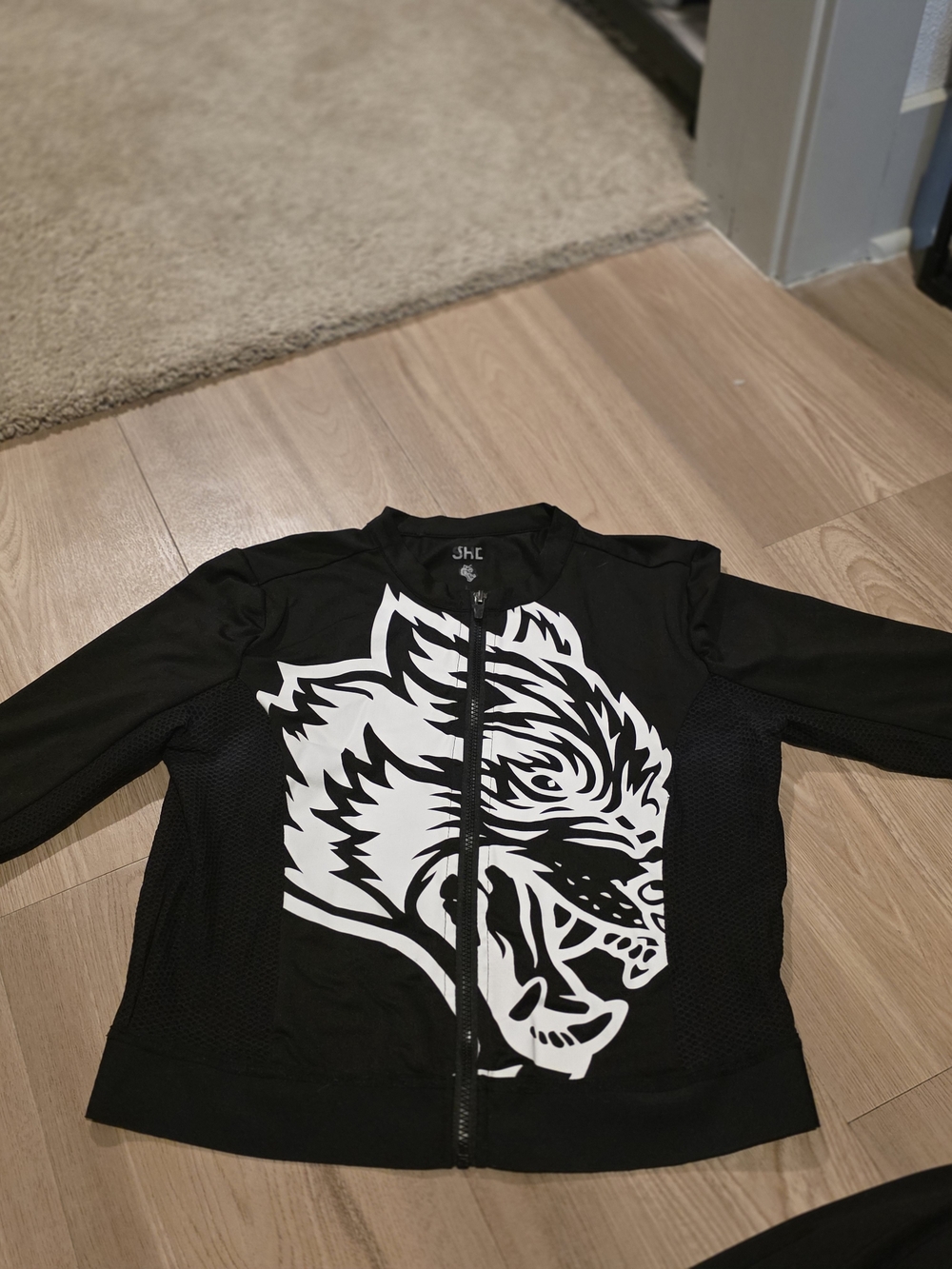 Darc Sport Black Muscle Tee Jacket with White Wolf Graphic